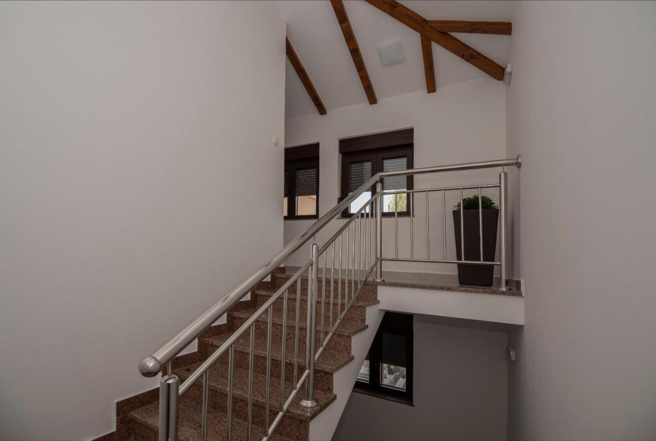Hotel Smjestaj Miljas Trebinje Esterno foto
