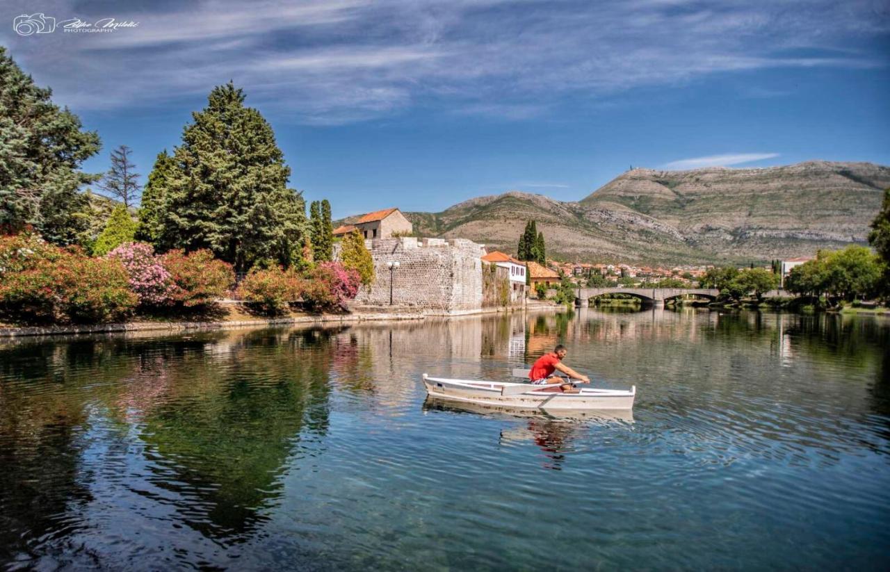 Hotel Smjestaj Miljas Trebinje Esterno foto